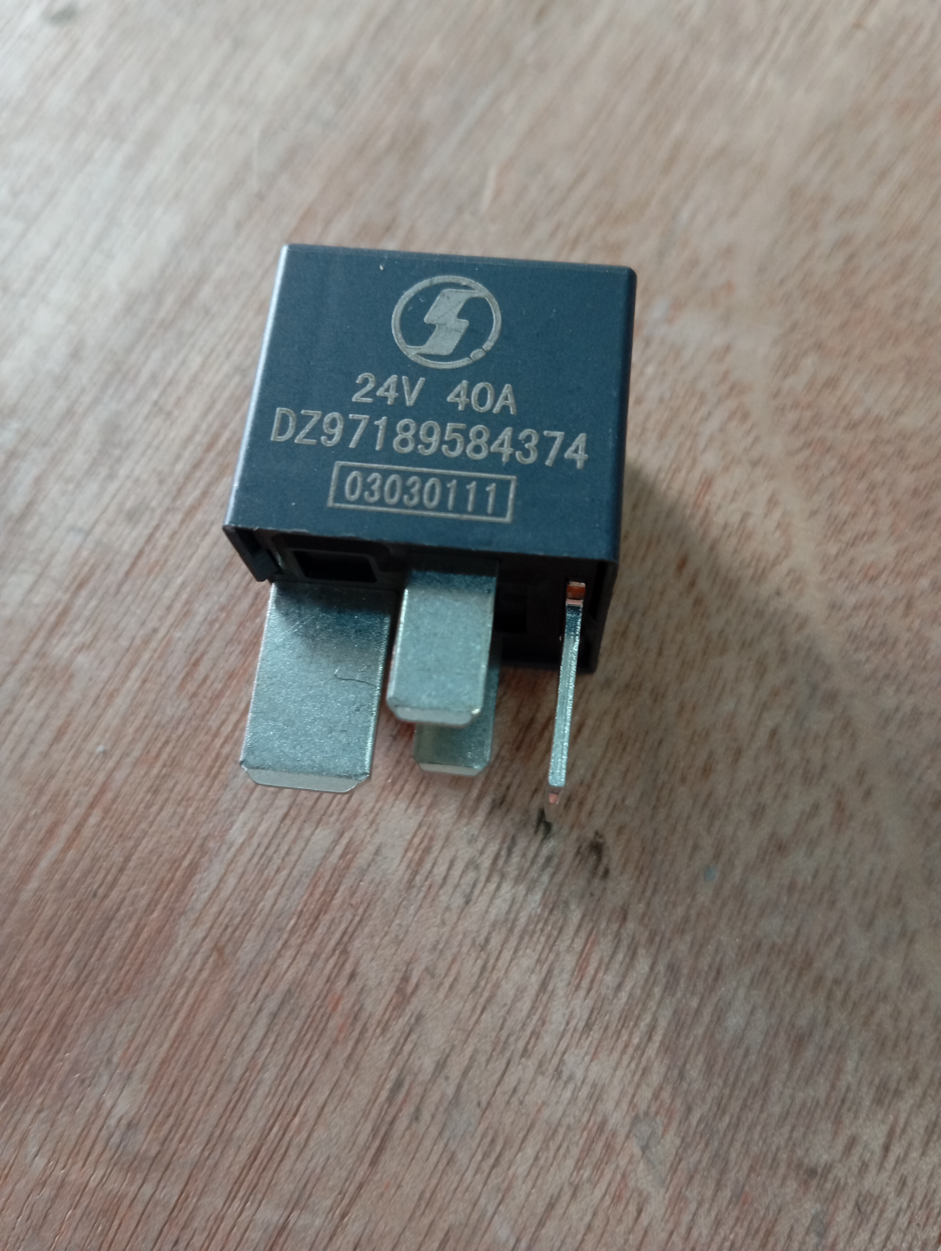 Реле X3000 (4 конт. 70A) DZ97189584374 Техноиндустрия Челябинск